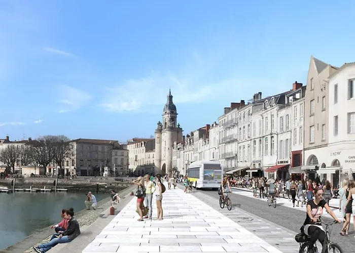 The Clock House, 3 Etoiles La Rochelle